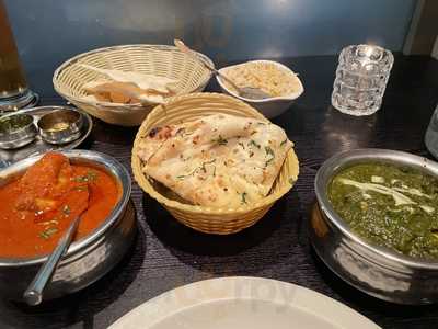 Tongi Bar And Restaurant