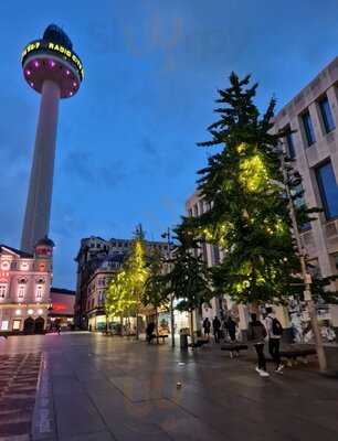 Mcgreavey's Sports & Music Bar