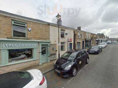 2 Sisters Cafe & Bistro