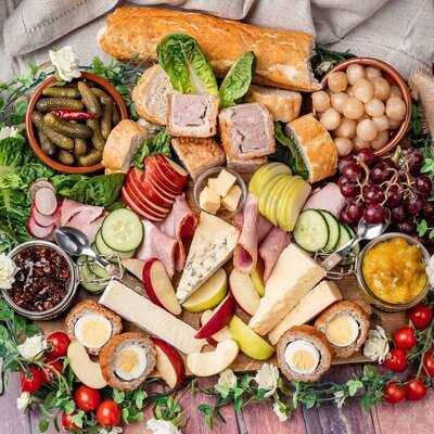 The Family Hub Coffee Shop & Sensory Room