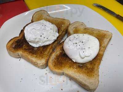 Kayna's Deli Bar & Kitchen