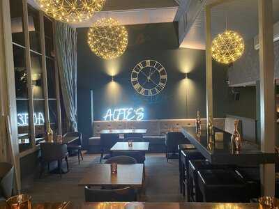 Alfie's Lounge