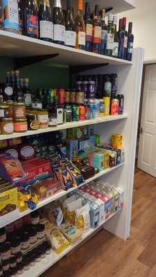 Corner Stores Fox & West