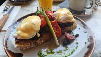 Oscar Bar And Kitchen