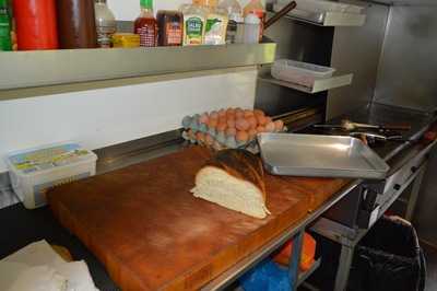 Dave's Roadside Food