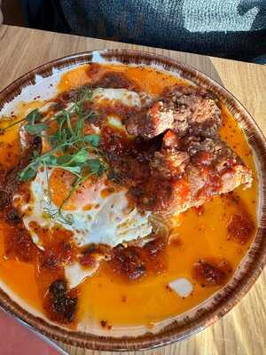 Brother Marcus South Kensington - Photo 8