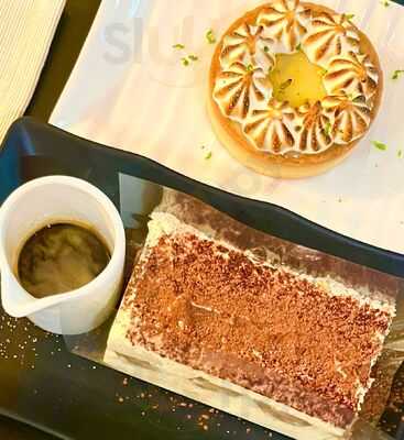 Jungle Boba & Patisserie