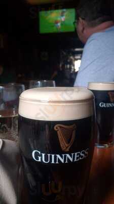 Feeney's Irish Pub