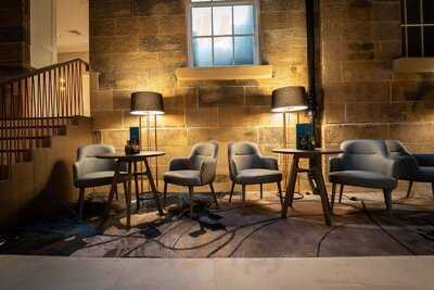 Custom House Bar & Restaurant