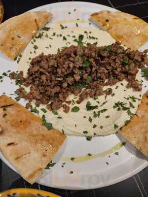 Mado Tapas And Cocktails Bar