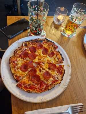 Bailey's Bar & Grill