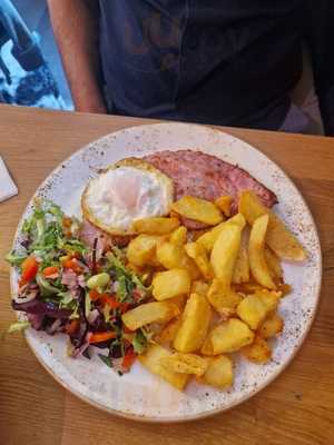 Bailey's Bar & Grill