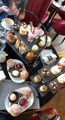 Afternoon At Malmaison