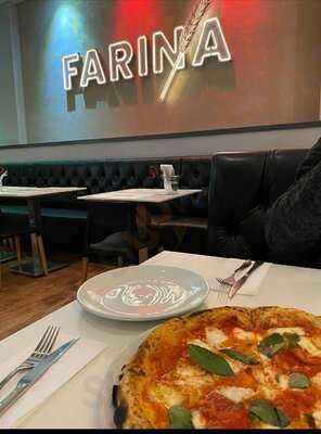 Farina Pizza