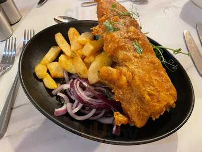 The Street Bar & Restaurant