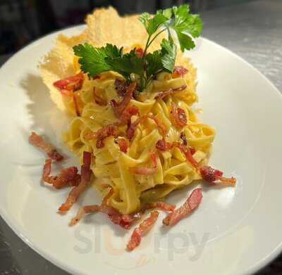 Andrea's Pulcinella At Barocco