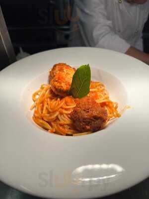 Andrea's Pulcinella At Barocco