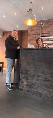 Rhythm N Vape Wolverhampton