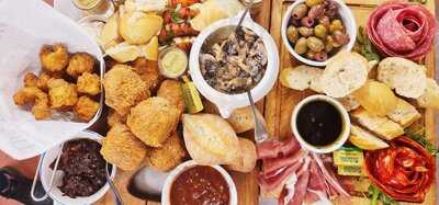 The Chukka Bar & Restaurant