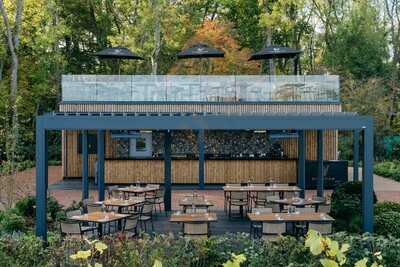 The Rows & Vine Restaurant, Ridgeview Wine Estate