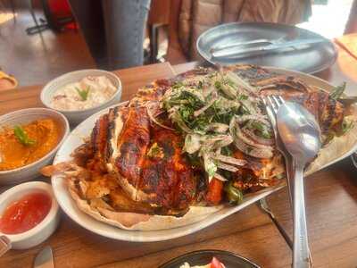 Mimo's Lounge, Bar & Grill