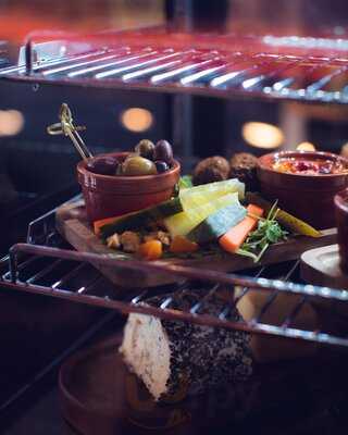 Runner Duck Wine Room