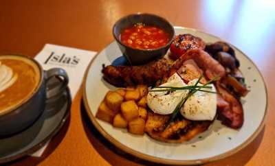 Islas Restaurant & Bar