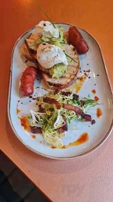 Islas Restaurant & Bar