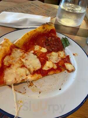 Gordon Ramsay Street Pizza