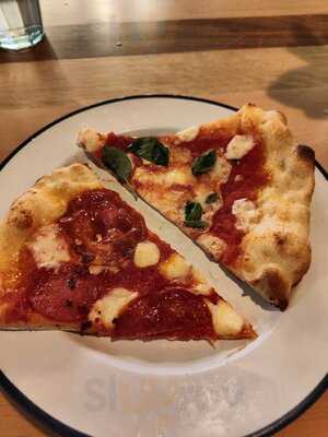 Gordon Ramsay Street Pizza