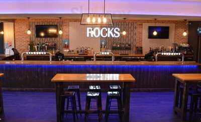 Rocks Bar And Grill