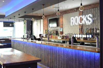 Rocks Bar And Grill