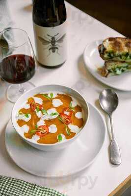 Swains Wine Bar And Store