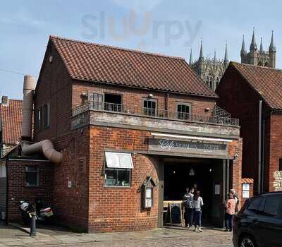 Cafe St Paul's Restaurant & Cafe Bar