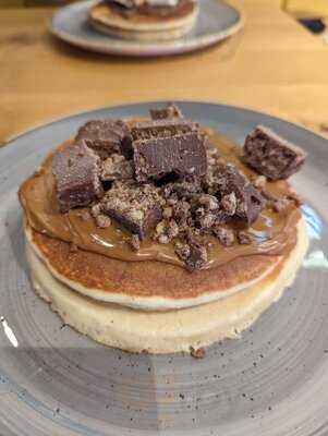 Stack & Still - Pancake Pioneers