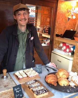 3ft6 Hot Drinks House