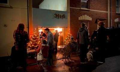 3ft6 Hot Drinks House