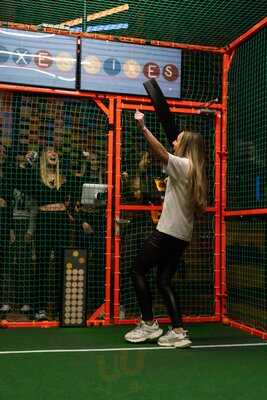 Sixes Social Cricket