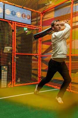 Sixes Social Cricket