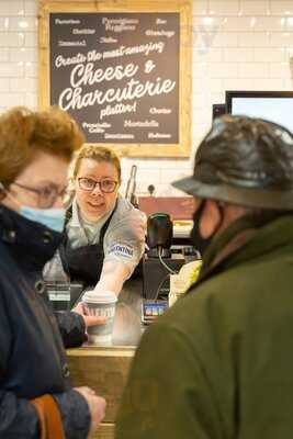 Valentina Deli & Wines - East Sheen