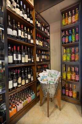 Valentina Deli & Wines - East Sheen