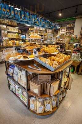 Valentina Deli & Wines - East Sheen