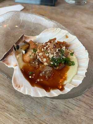 The Black Winebar & Cafe