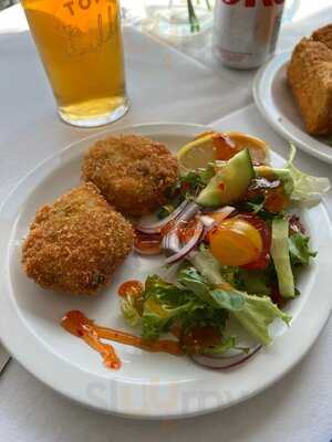 Compass Bar & Kitchen