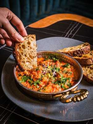 Laz Cafe At Claygate