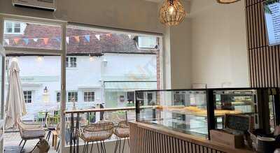 Streetcups Cafe And Pastries