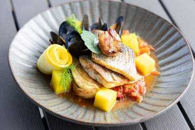 Meadow - Kitchen | Bar | Terrace