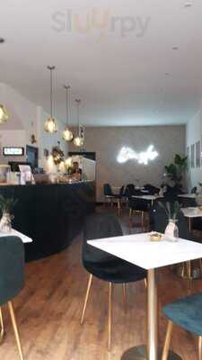 Dingle's Coffee Bar Barnstaple Devon