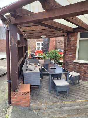 The Red Lion Gornal Wood