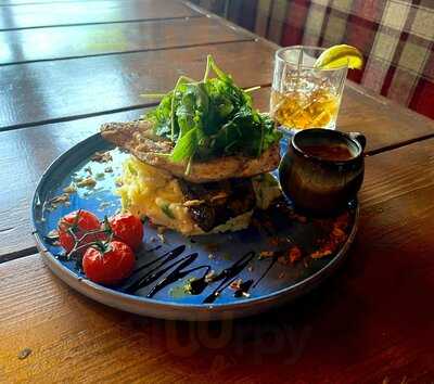 The Broody Hen Bar & Restaurant